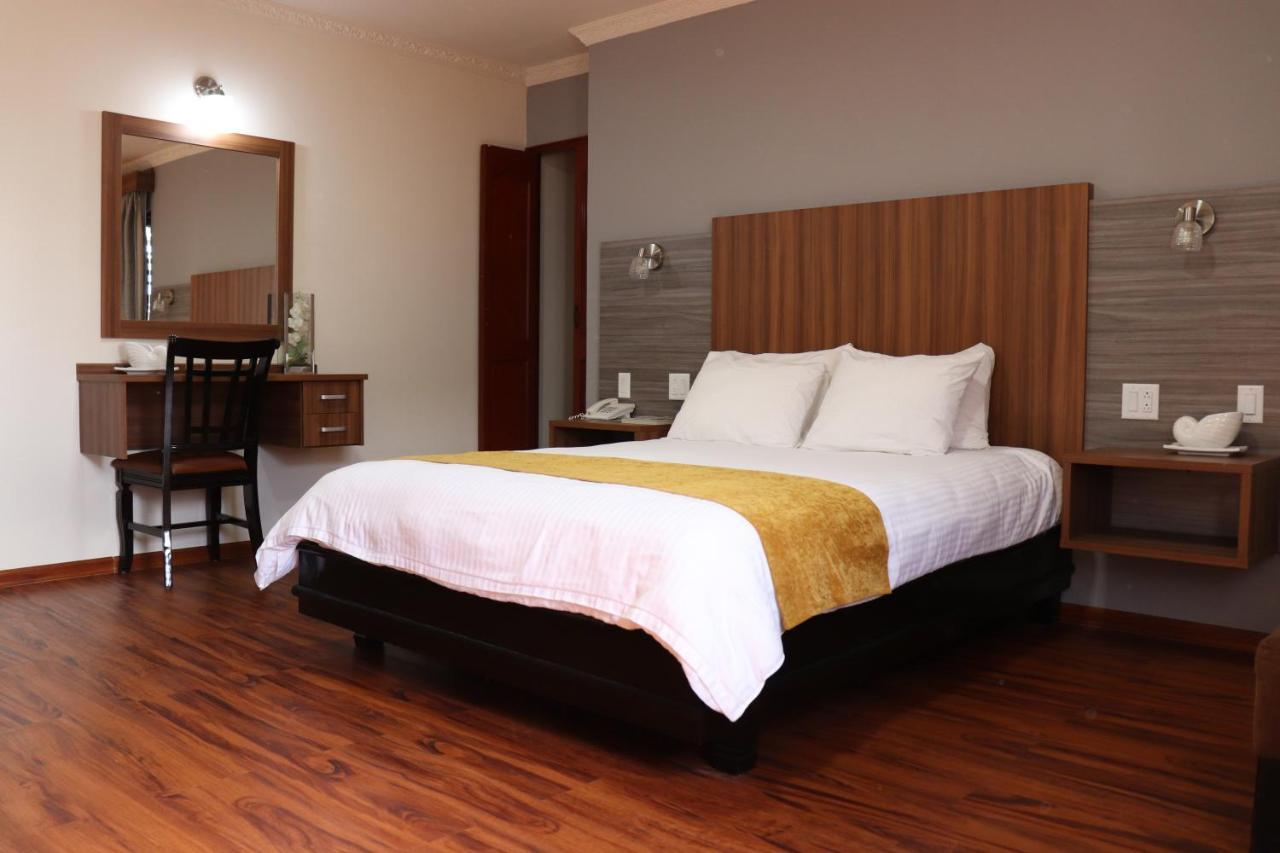 Hotel Puerta Del Sol Давид Екстериор снимка