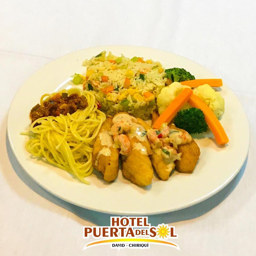Hotel Puerta Del Sol Давид Екстериор снимка