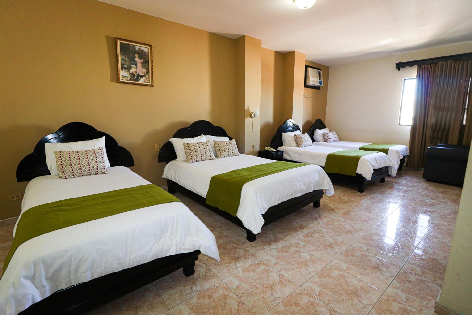 Hotel Puerta Del Sol Давид Екстериор снимка