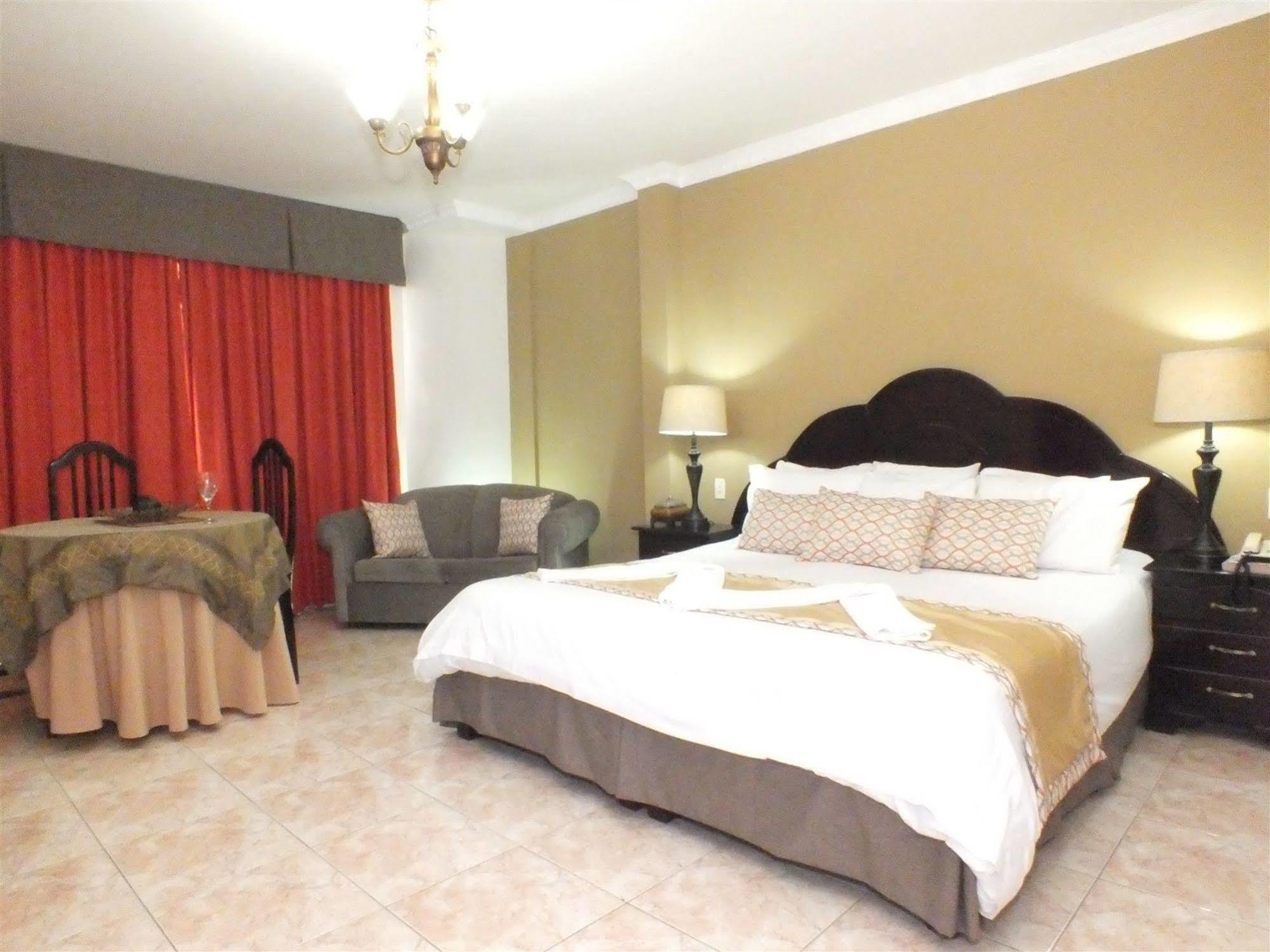 Hotel Puerta Del Sol Давид Екстериор снимка