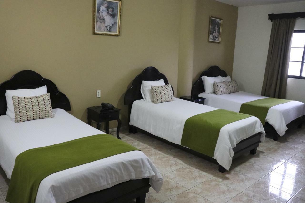 Hotel Puerta Del Sol Давид Екстериор снимка