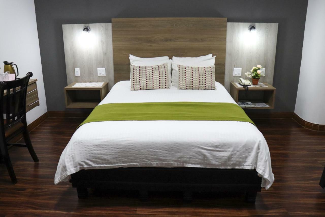 Hotel Puerta Del Sol Давид Екстериор снимка